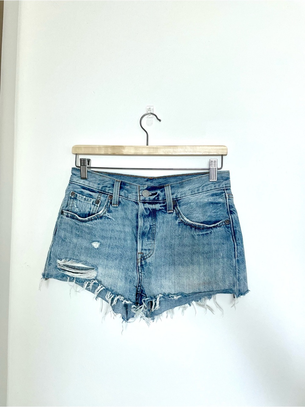 Levi’s 501 Jean Shorts – Size 26